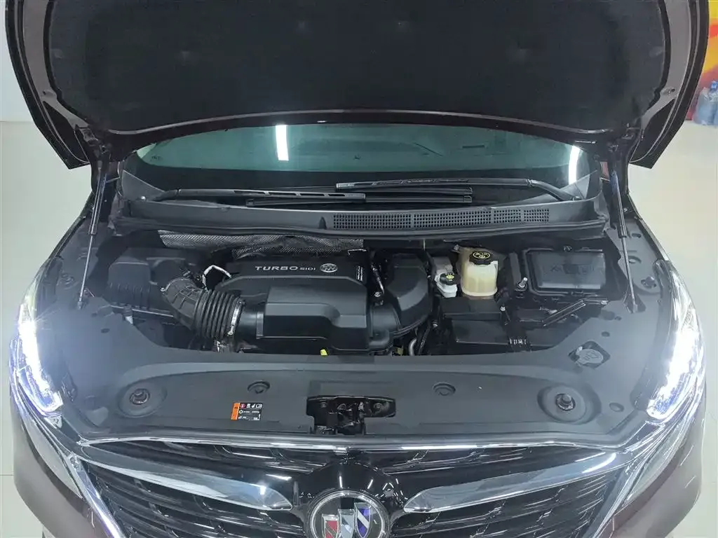 Buick GL8 2022 из CN, фото 10