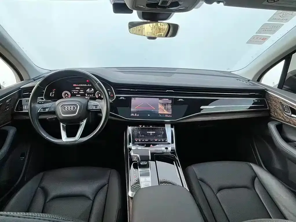 Audi Q7 2023 из CN, фото 4
