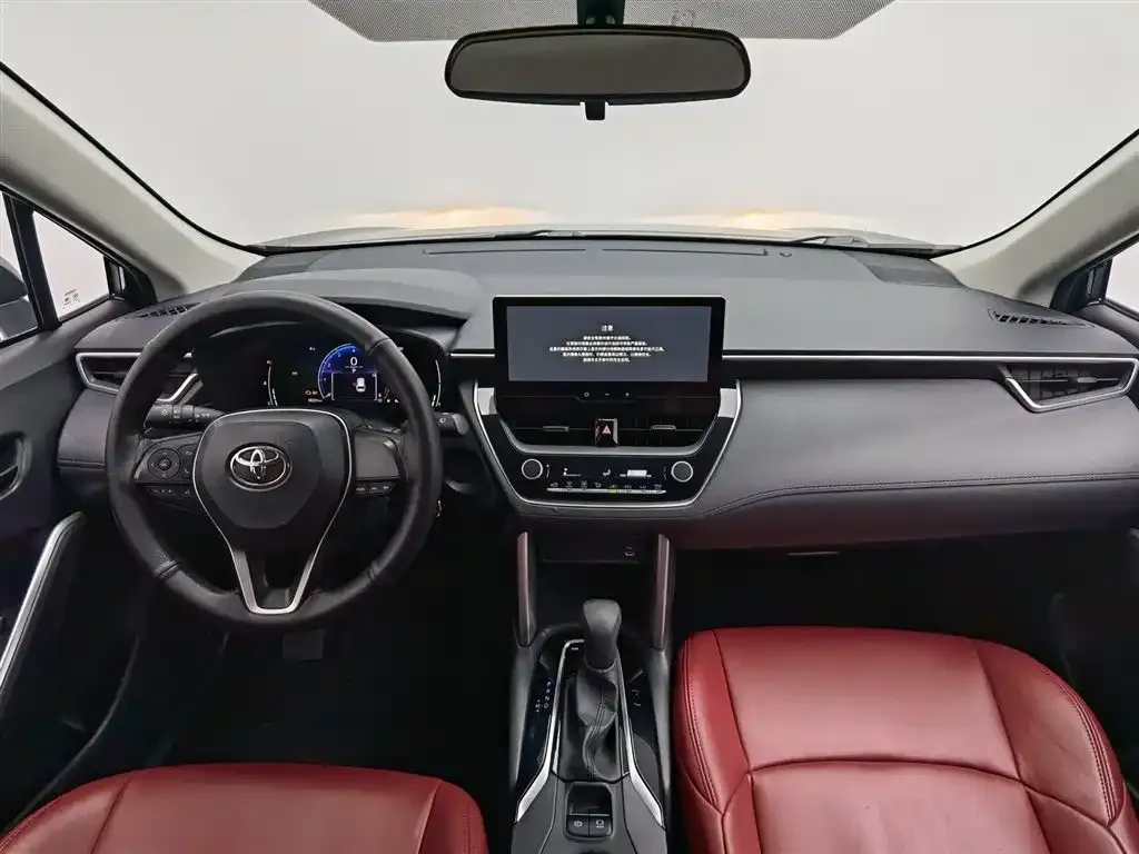 Toyota Frontlander 2023 из CN, фото 3