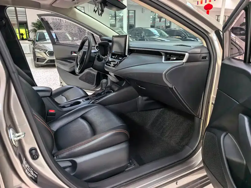 Toyota Corolla 2022 из CN, фото 7