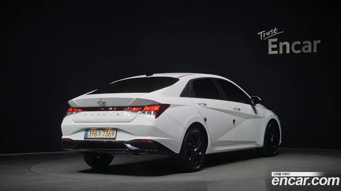 Hyundai AVANTE 2023 из KR, фото 4