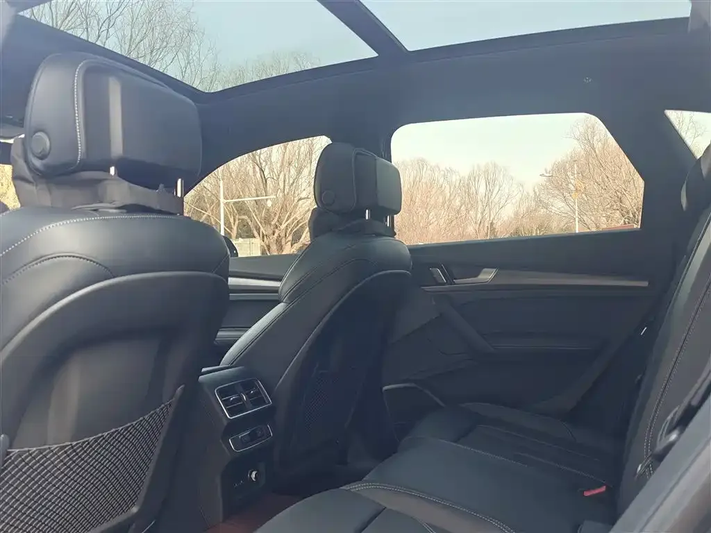Audi Q5L 2025 из CN, фото 5