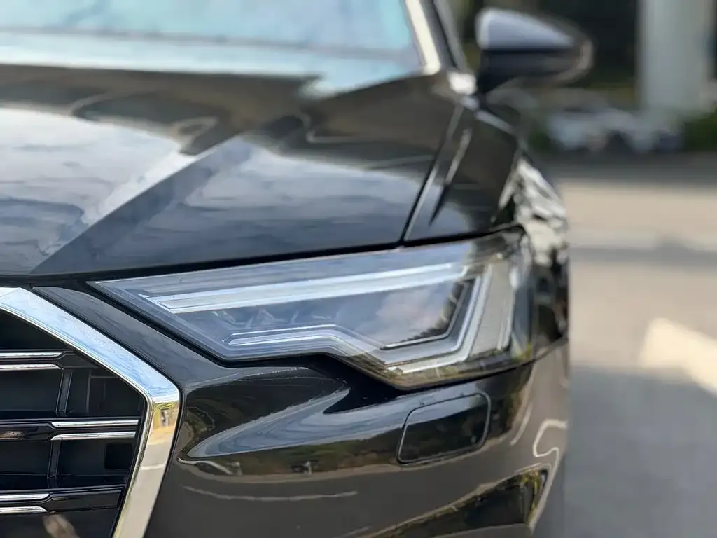 Audi A6L 2023 из CN, фото 2