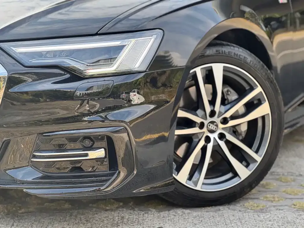 Audi A6L 2023 из CN, фото 4