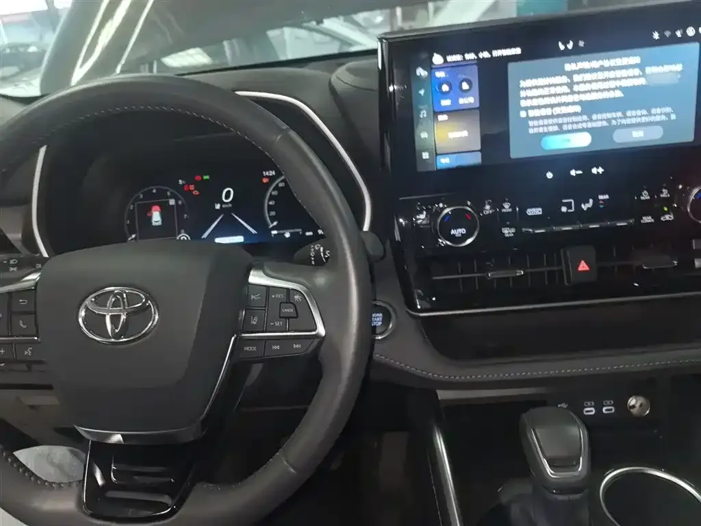 Toyota Highlander 2025 из CN, фото 9