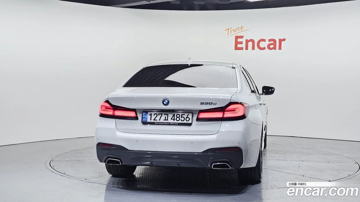 BMW 5-Series 2023 из KR, фото 10
