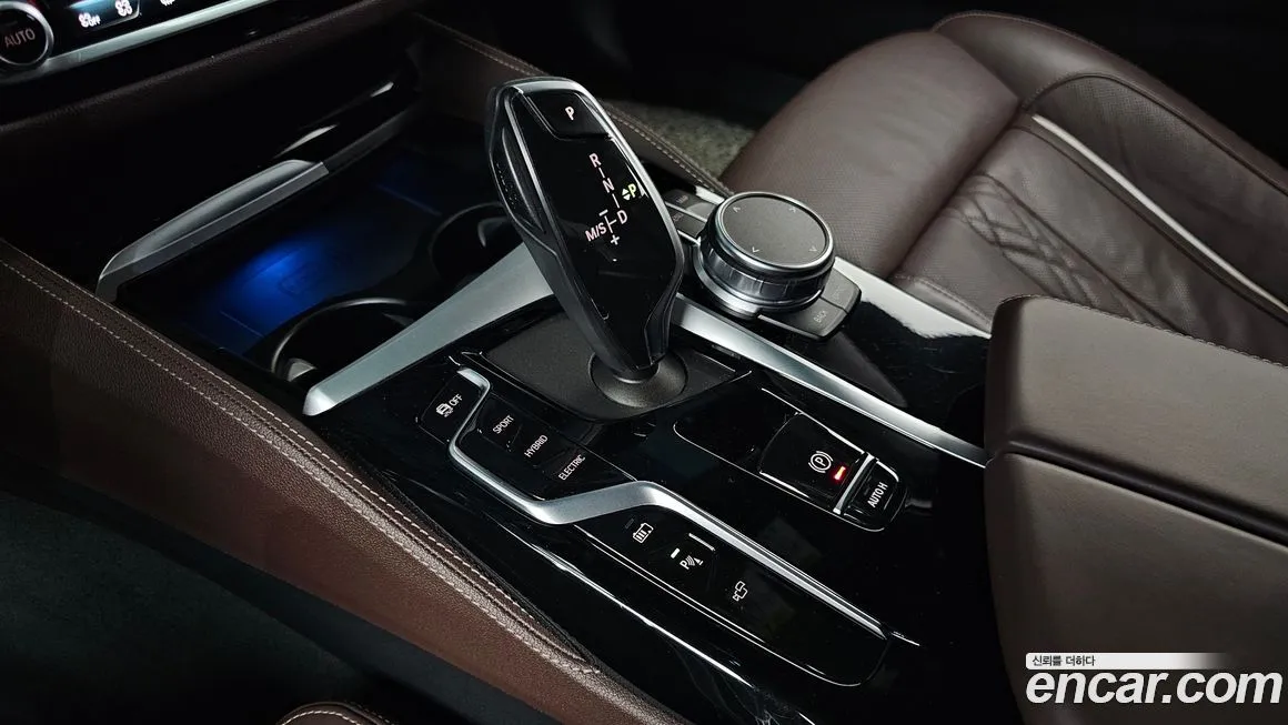 BMW 5-Series 2023 из KR, фото 3