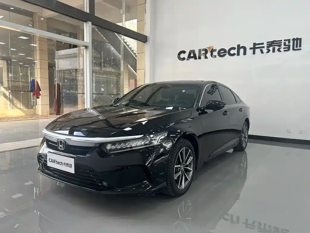 Honda Inspire 2023 из CN, фото 1