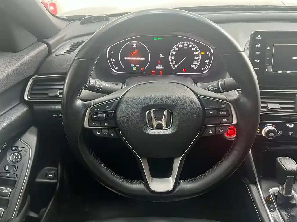 Honda Inspire 2023 из CN, фото 2
