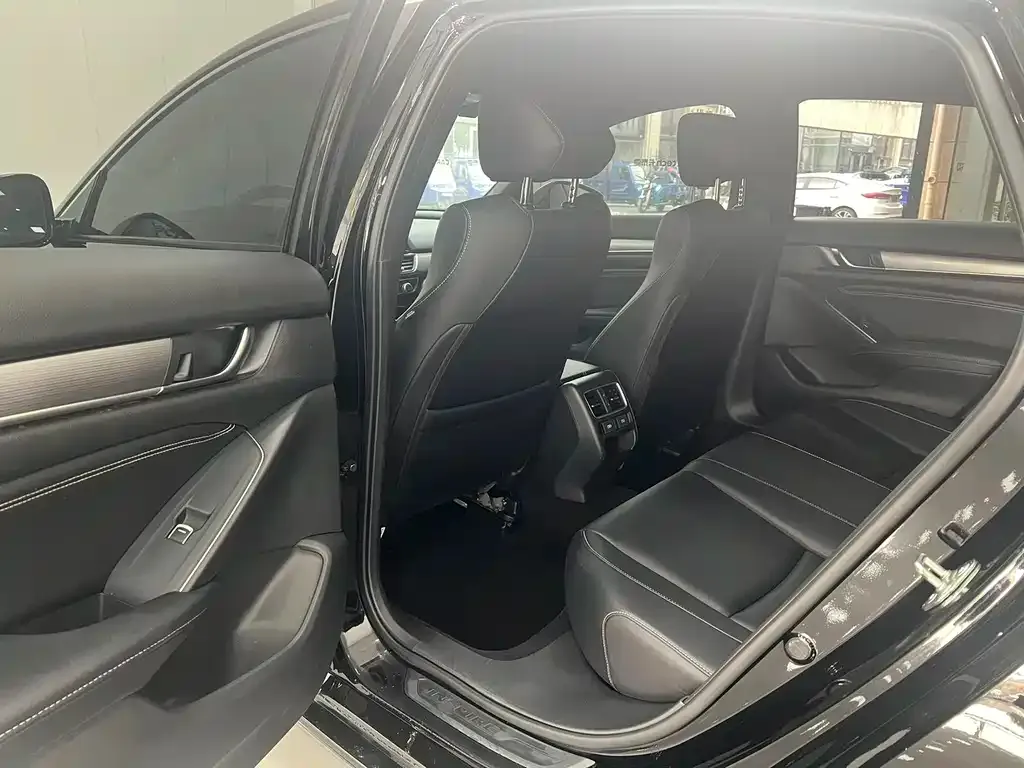 Honda Inspire 2023 из CN, фото 5