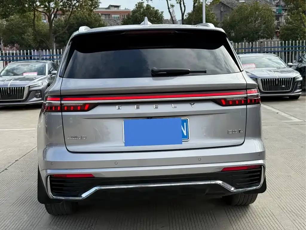 Geely Xingyue L — фото 8