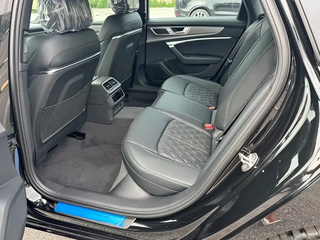 Audi A6L 2026 из CN, фото 6