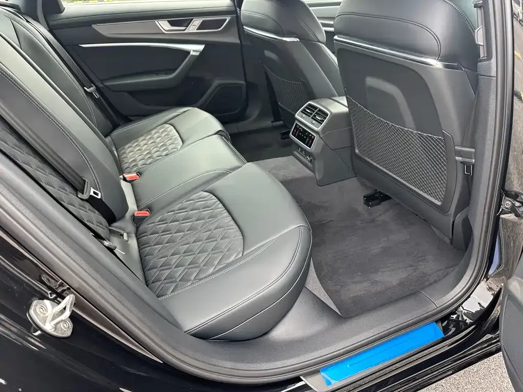Audi A6L 2026 из CN, фото 3