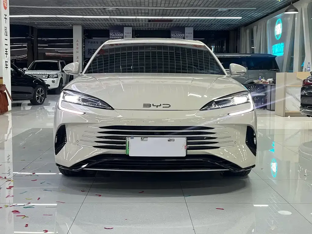 BYD Seal 07 DM-i — фото 3
