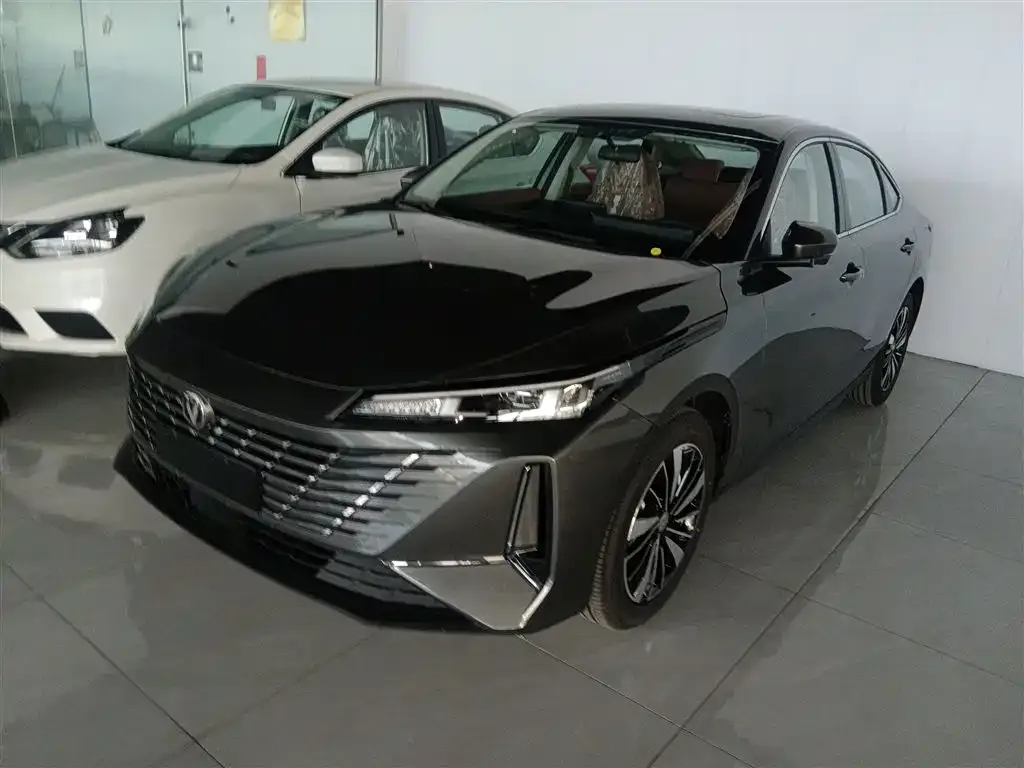 Changan Eado PHEV 2025 из CN, фото 1