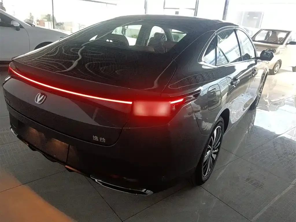 Changan Eado PHEV 2025 из CN, фото 7