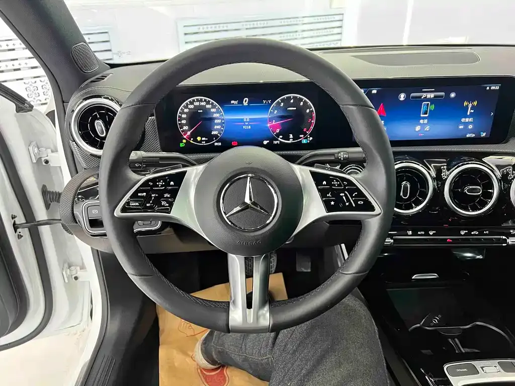 Mercedes-Benz A-Class 2023 из CN, фото 9