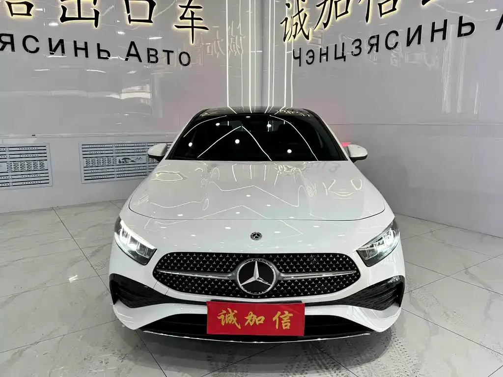 Mercedes-Benz A-Class 2023 из CN, фото 2