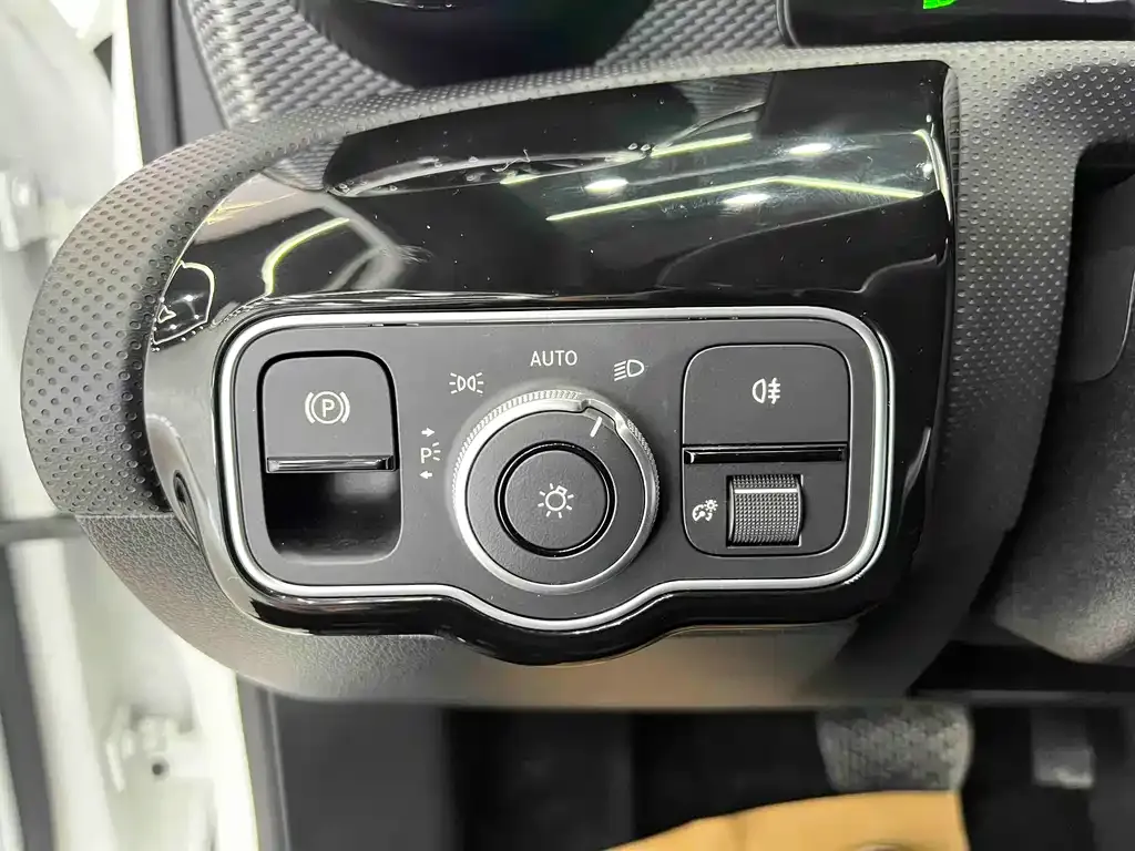 Mercedes-Benz A-Class 2023 из CN, фото 5