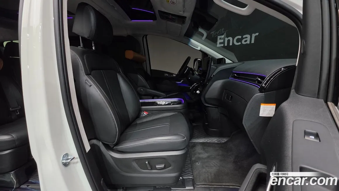 Hyundai Staria 2025 из KR, фото 5