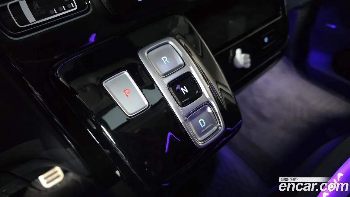 Hyundai Staria 2025 из KR, фото 7