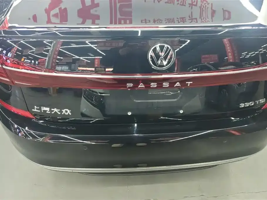 Volkswagen Passat — фото 10