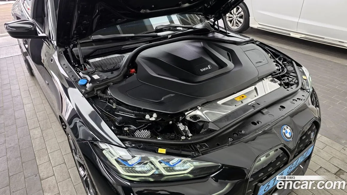 BMW i4 2024 из KR, фото 10