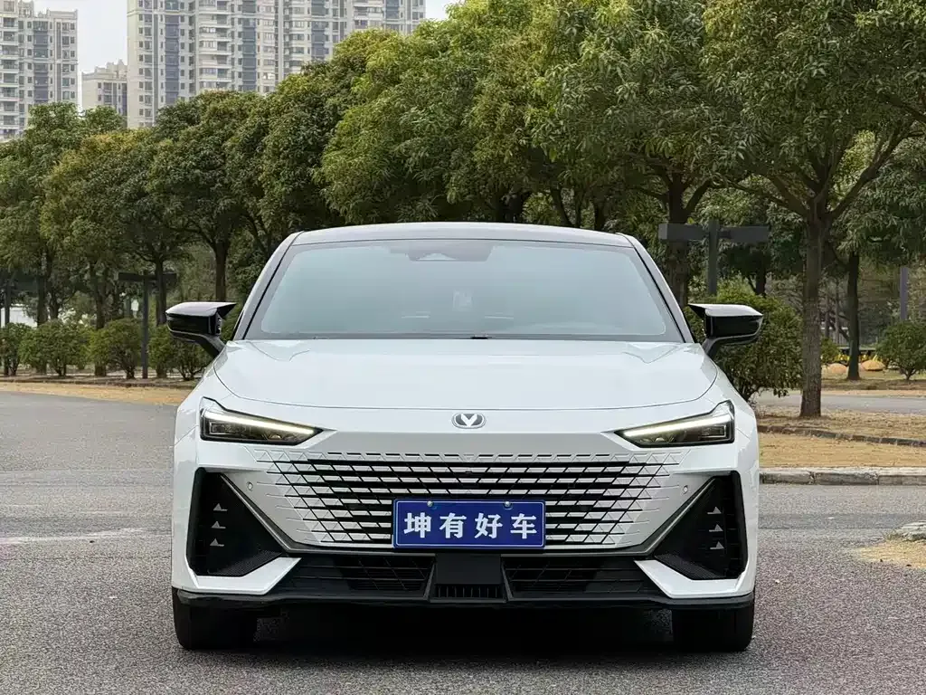 Changan UNI-V 2023 из CN, фото 8