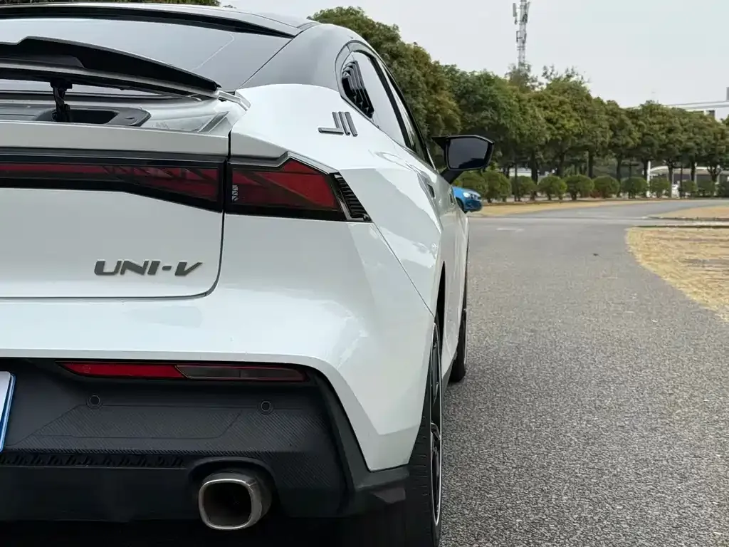 Changan UNI-V 2023 из CN, фото 5