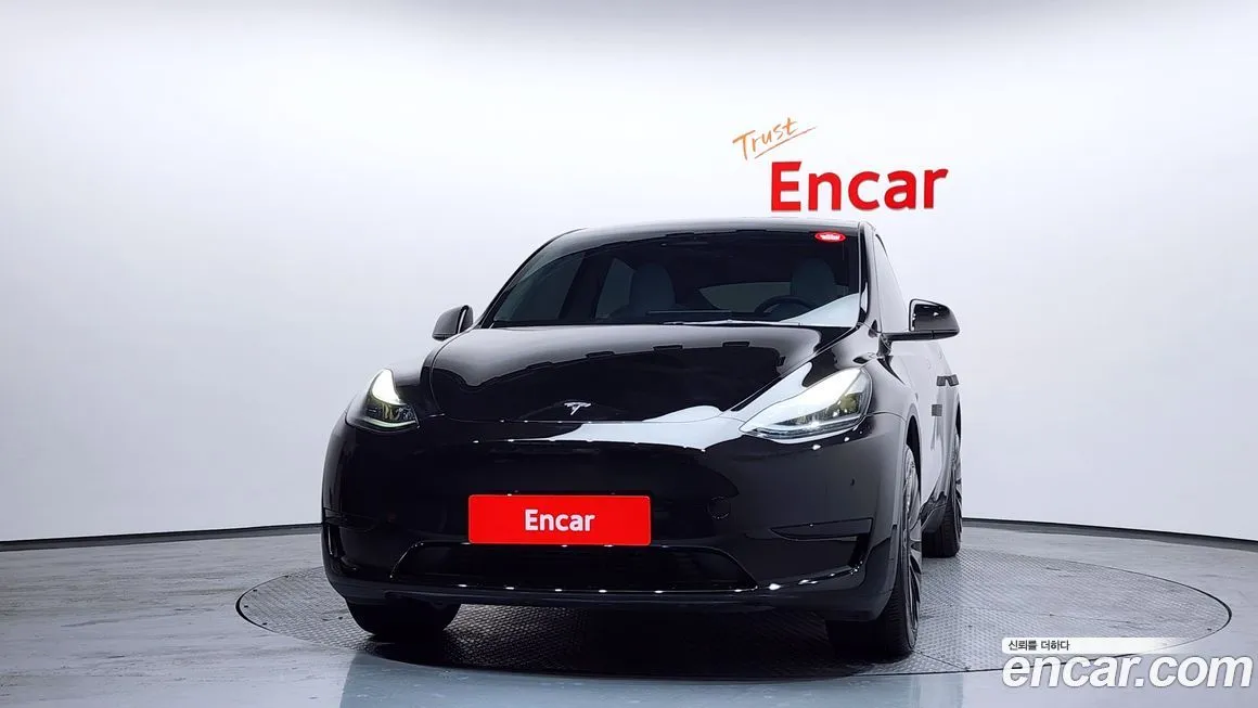 Tesla Model Y 2023 из KR, фото 2
