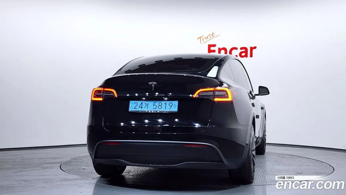 Tesla Model Y 2023 из KR, фото 4
