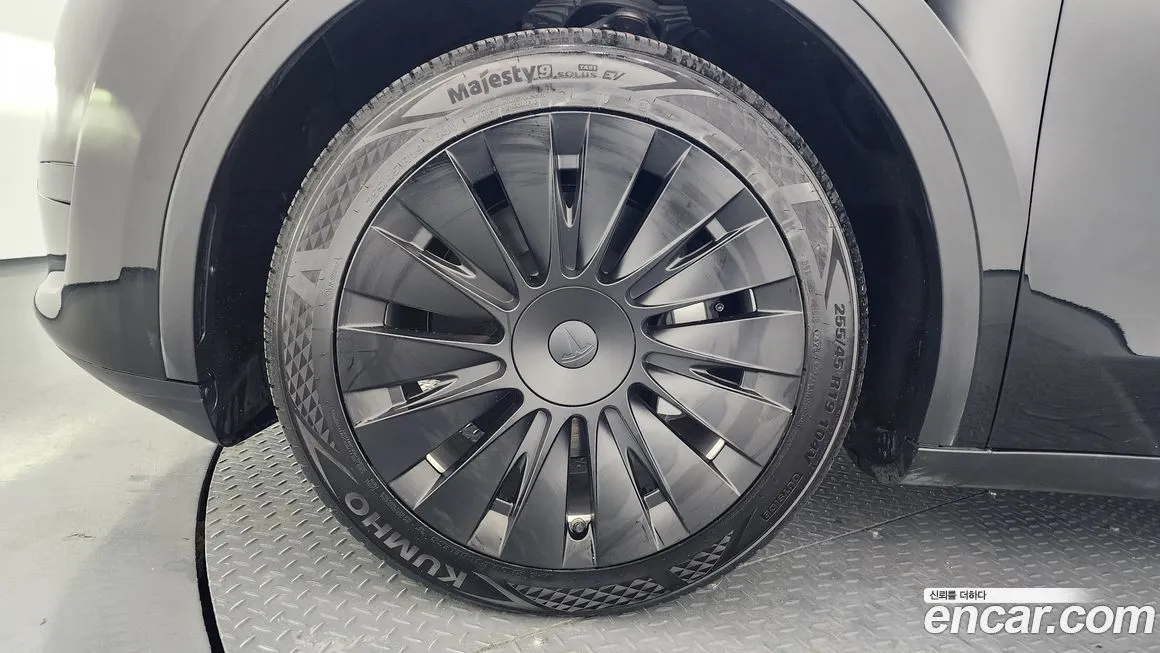 Tesla Model Y 2023 из KR, фото 7