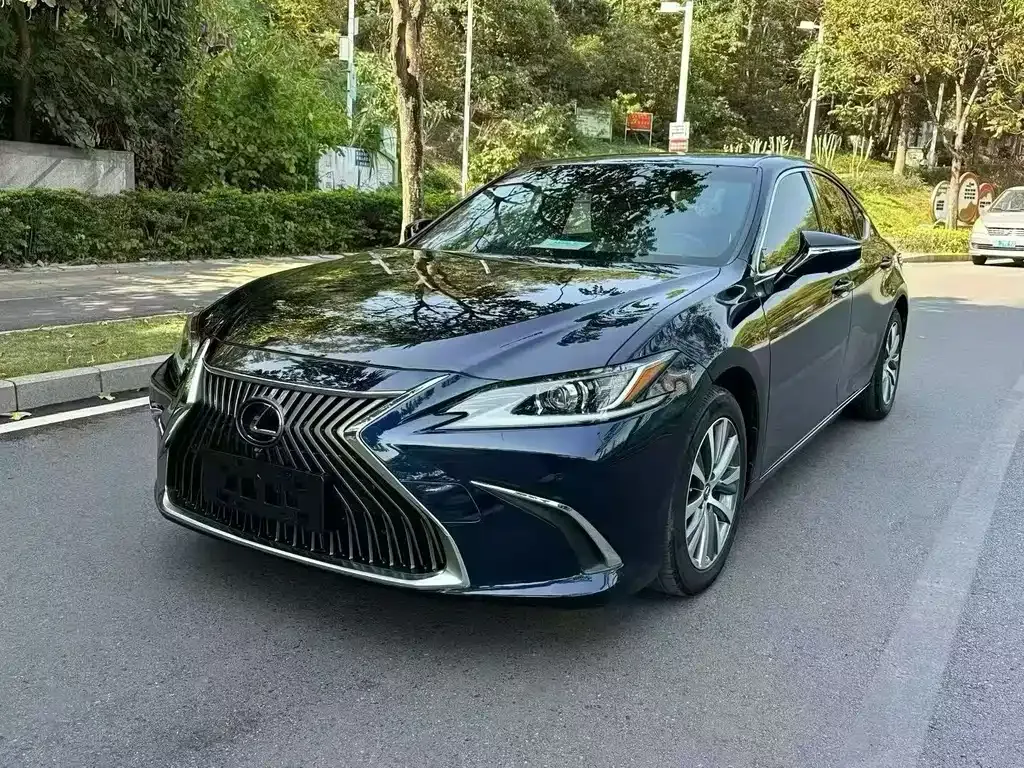 Lexus ES 2021 из CN, фото 1