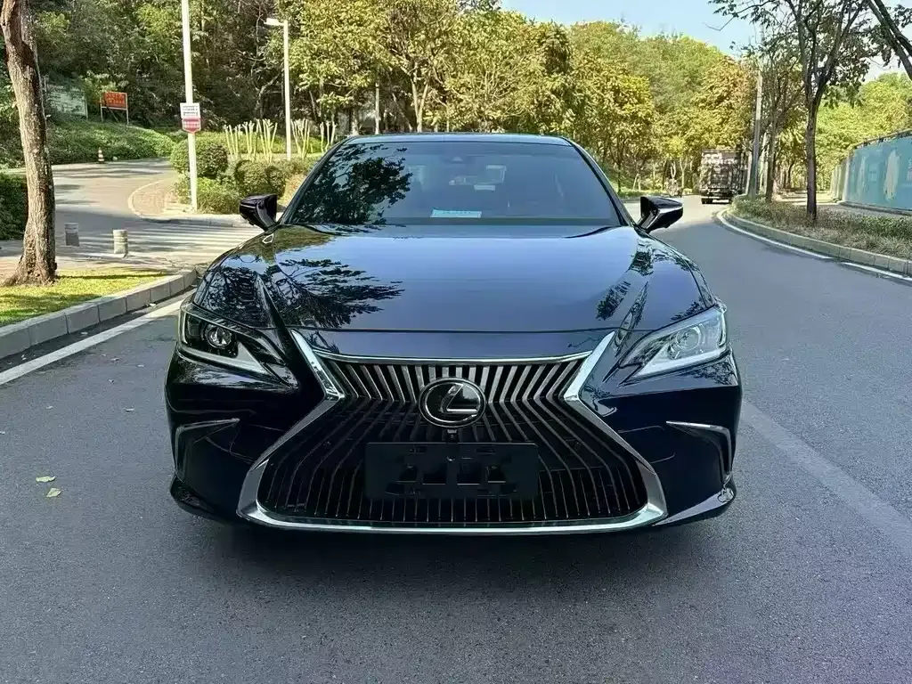Lexus ES 2021 из CN, фото 4