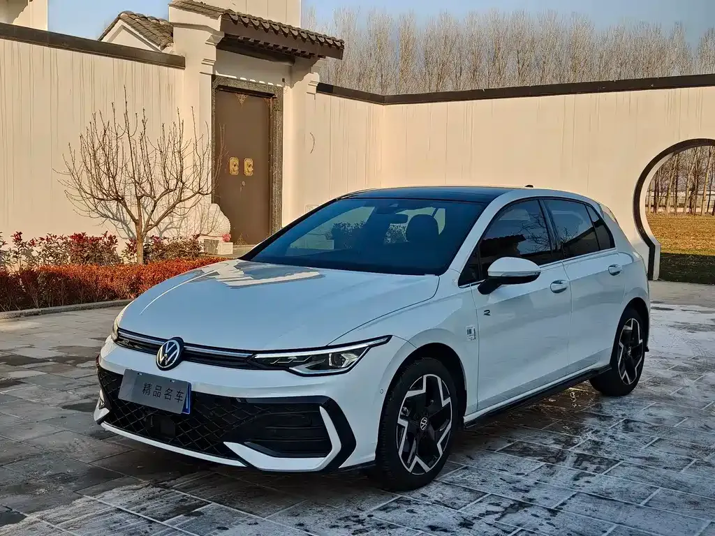 Volkswagen Golf 2025 из CN, фото 1