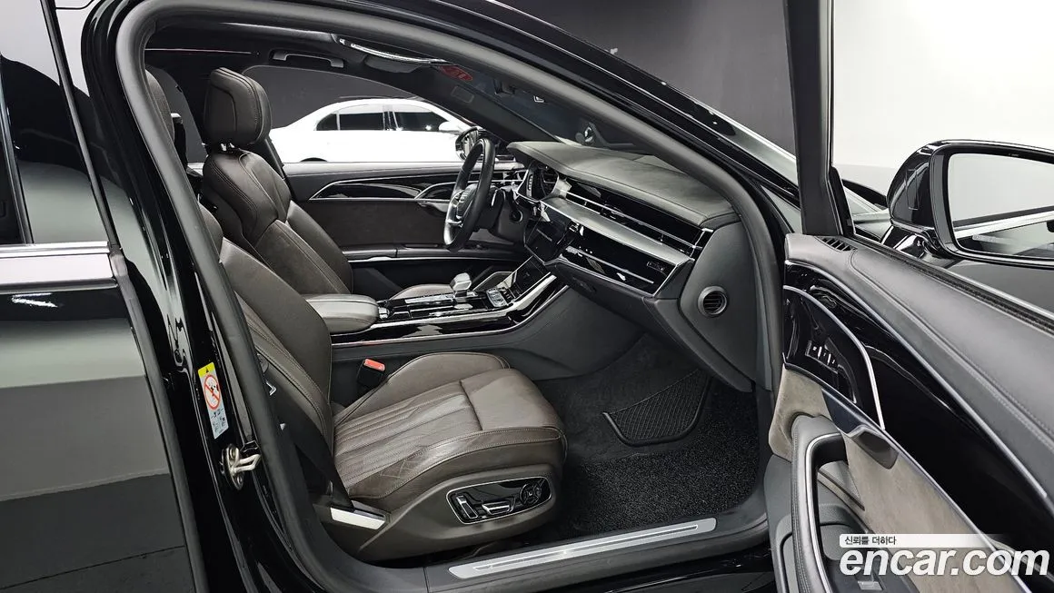 Audi A8 2021 из KR, фото 9