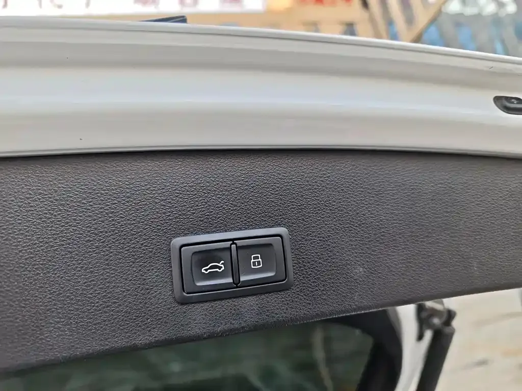 Audi Q2L 2023 из CN, фото 6