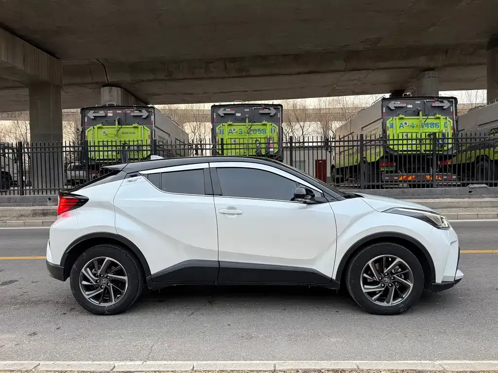 Toyota C-HR 2022 из CN, фото 5