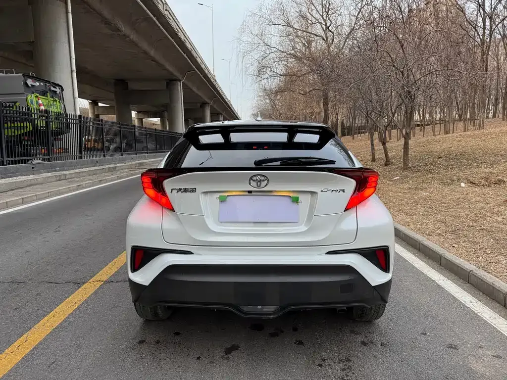 Toyota C-HR 2022 из CN, фото 4