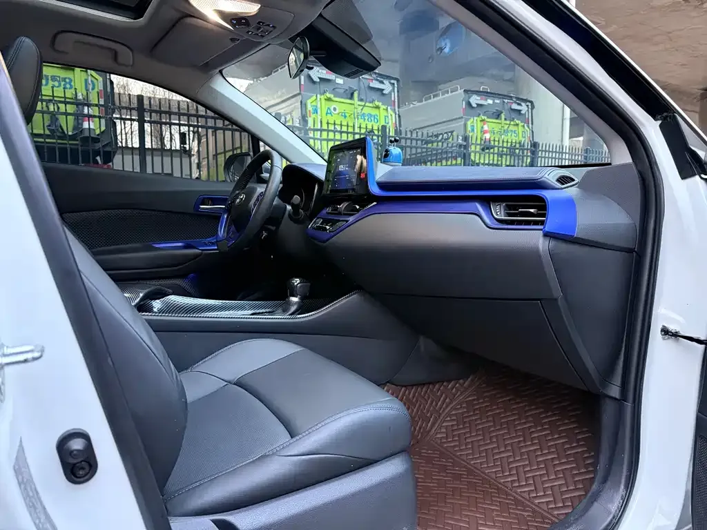 Toyota C-HR 2022 из CN, фото 8