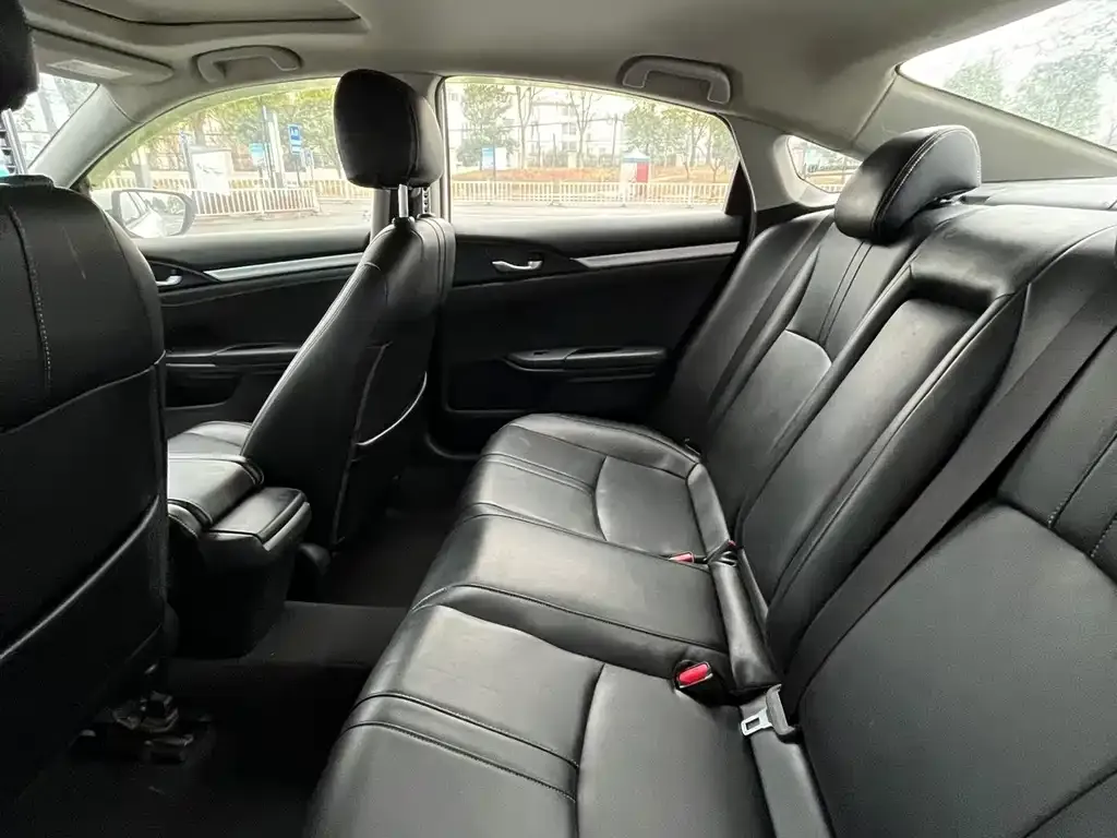 Honda Civic 2021 из CN, фото 5