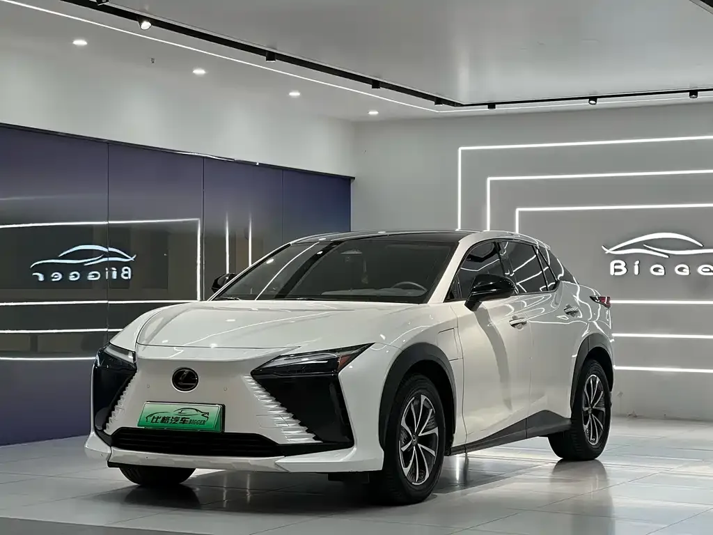 Lexus RZ 2023 из CN, фото 1