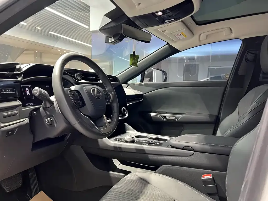 Lexus RZ 2023 из CN, фото 10