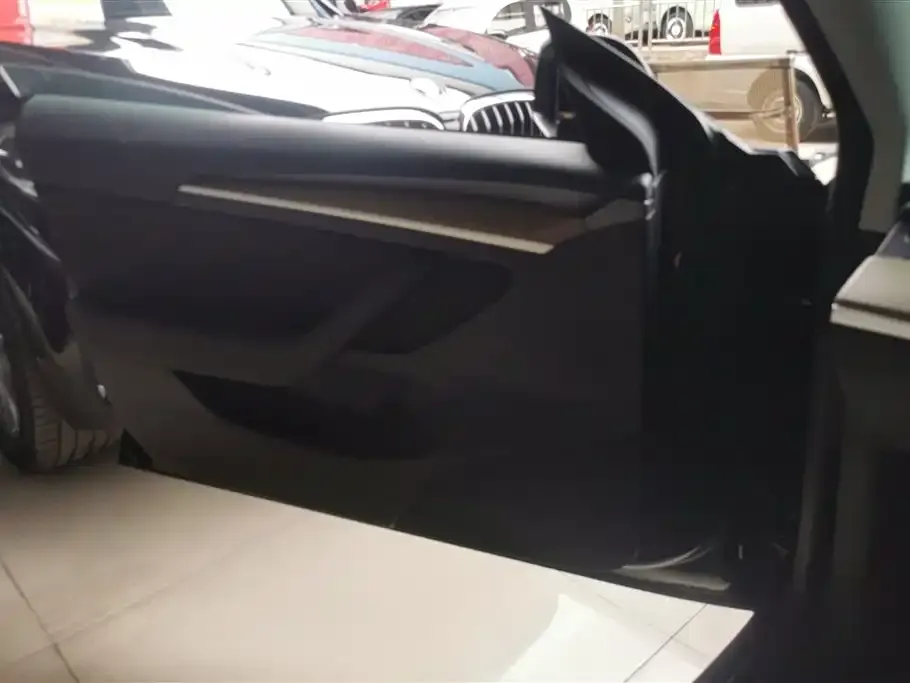 Tesla Model 3 2021 из CN, фото 8