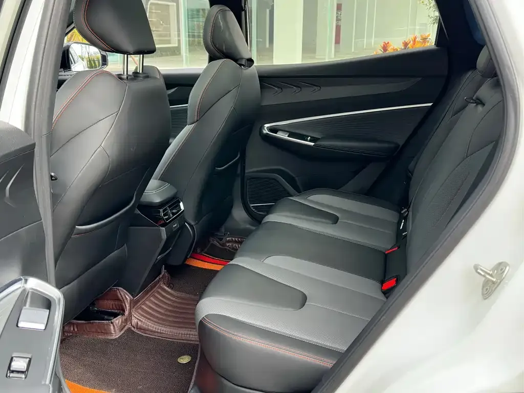 Geely Boyue 2024 из CN, фото 3