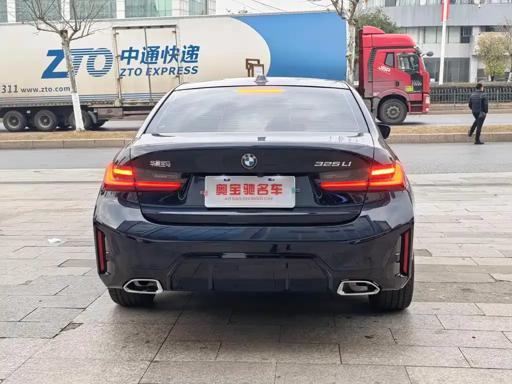 BMW 3 Series 2025 из CN, фото 2