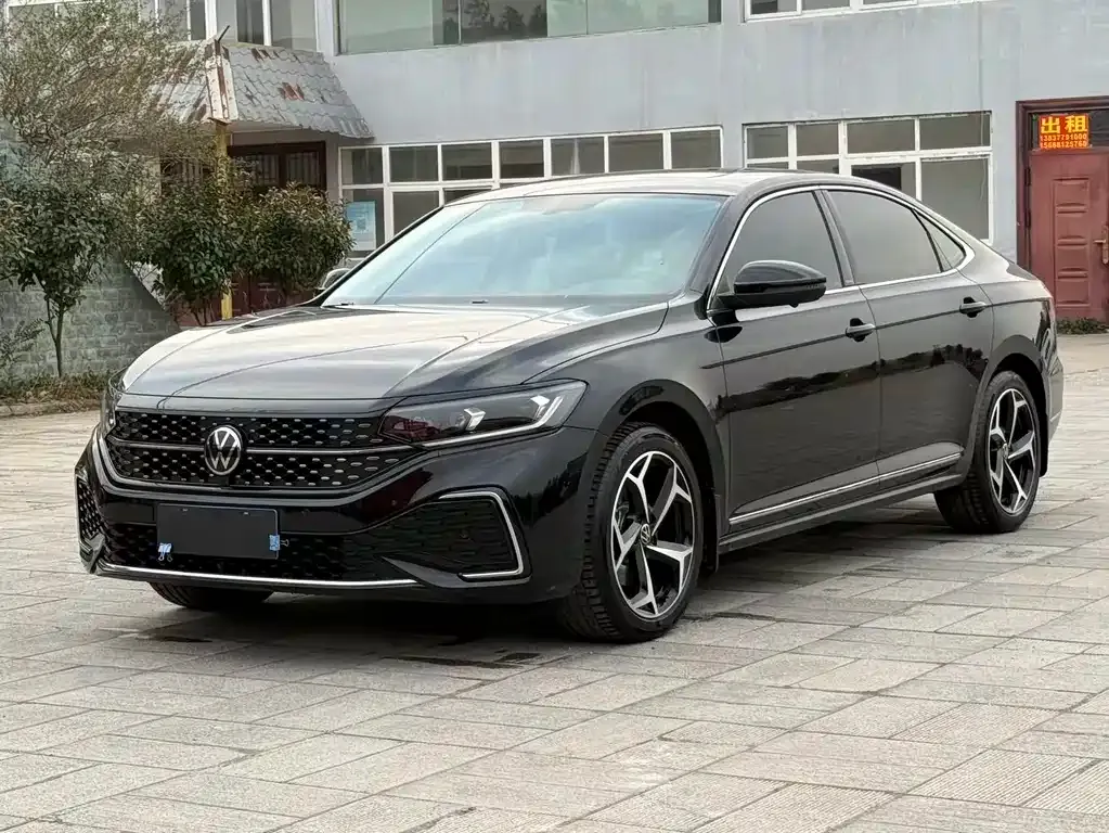 Volkswagen Passat 2024 из CN, фото 1