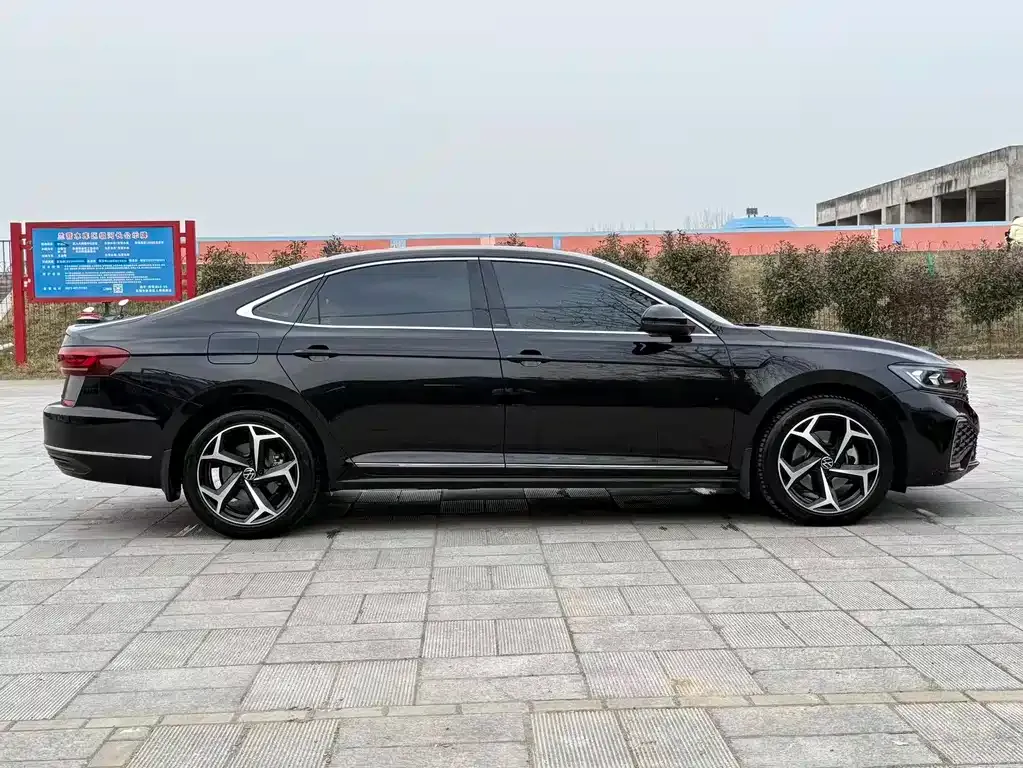 Volkswagen Passat 2024 из CN, фото 8
