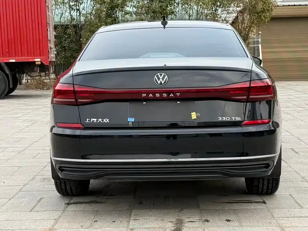 Volkswagen Passat 2024 из CN, фото 3
