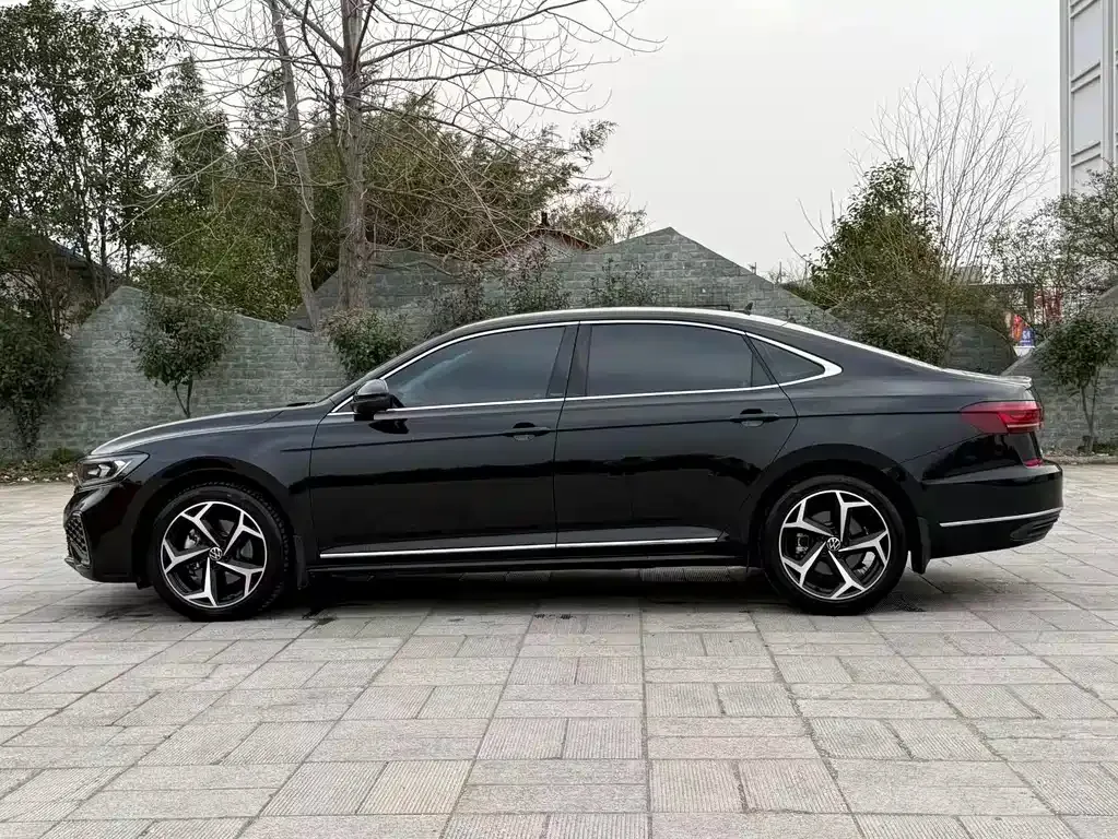 Volkswagen Passat 2024 из CN, фото 10
